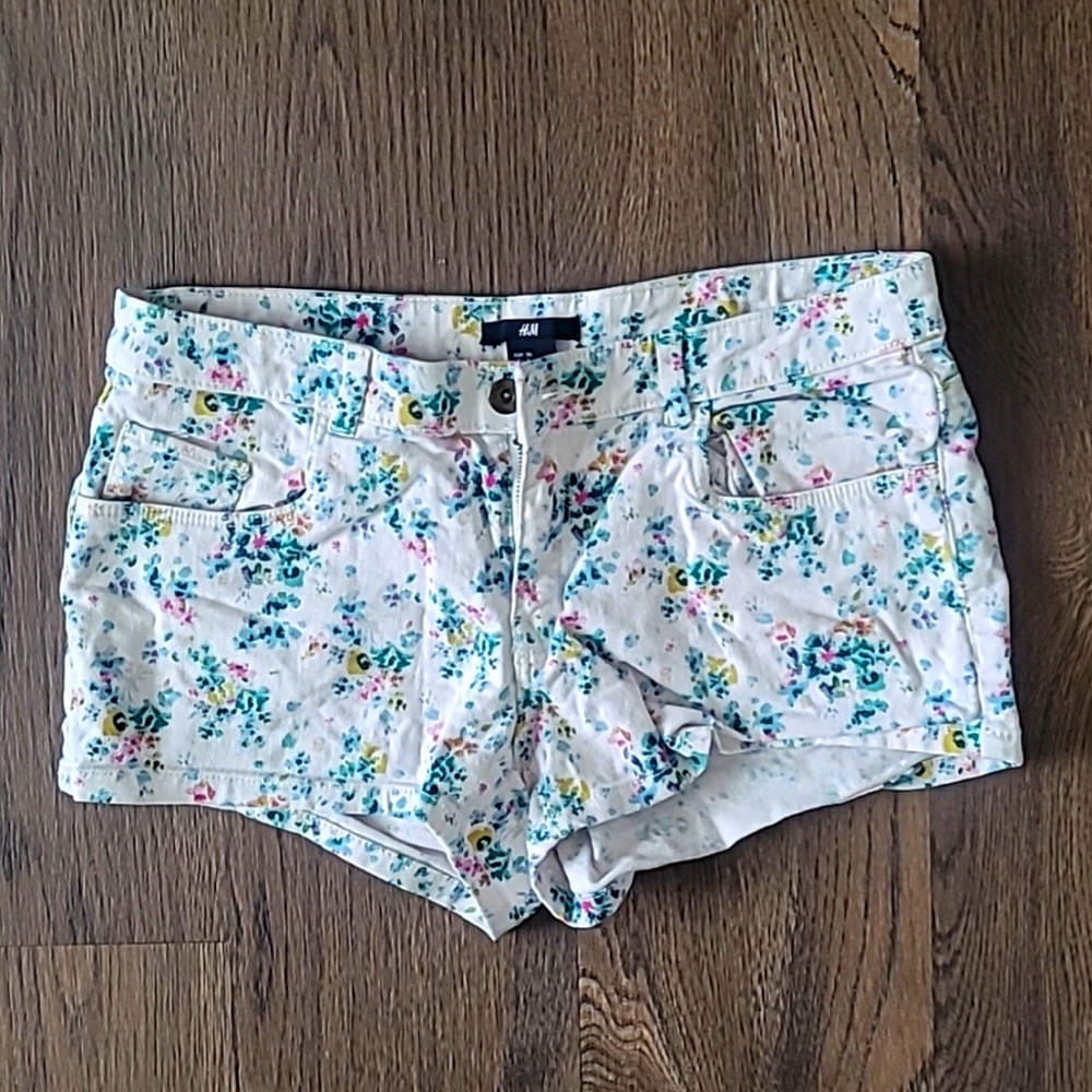 H&M Floral Shorts